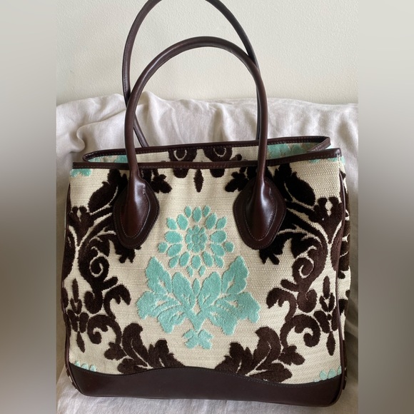Gorgeous Glenda Geis Chenille Tote - Picture 1 of 6